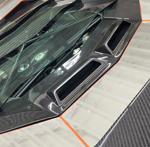 Lamborghini LP700 carbon fiber  bonnet vents.